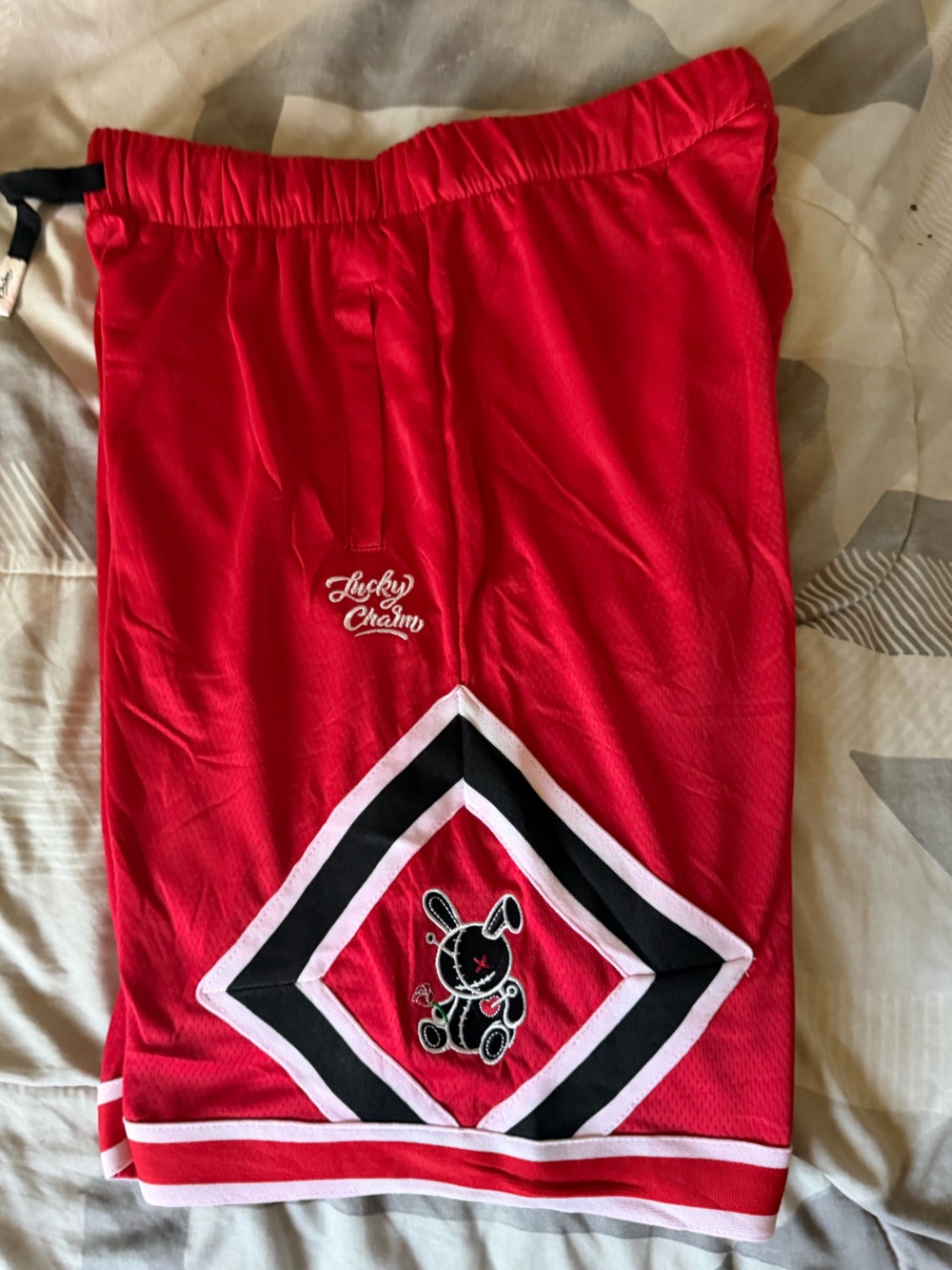 Lucky Charms Men’s Basketball Shorts size Large